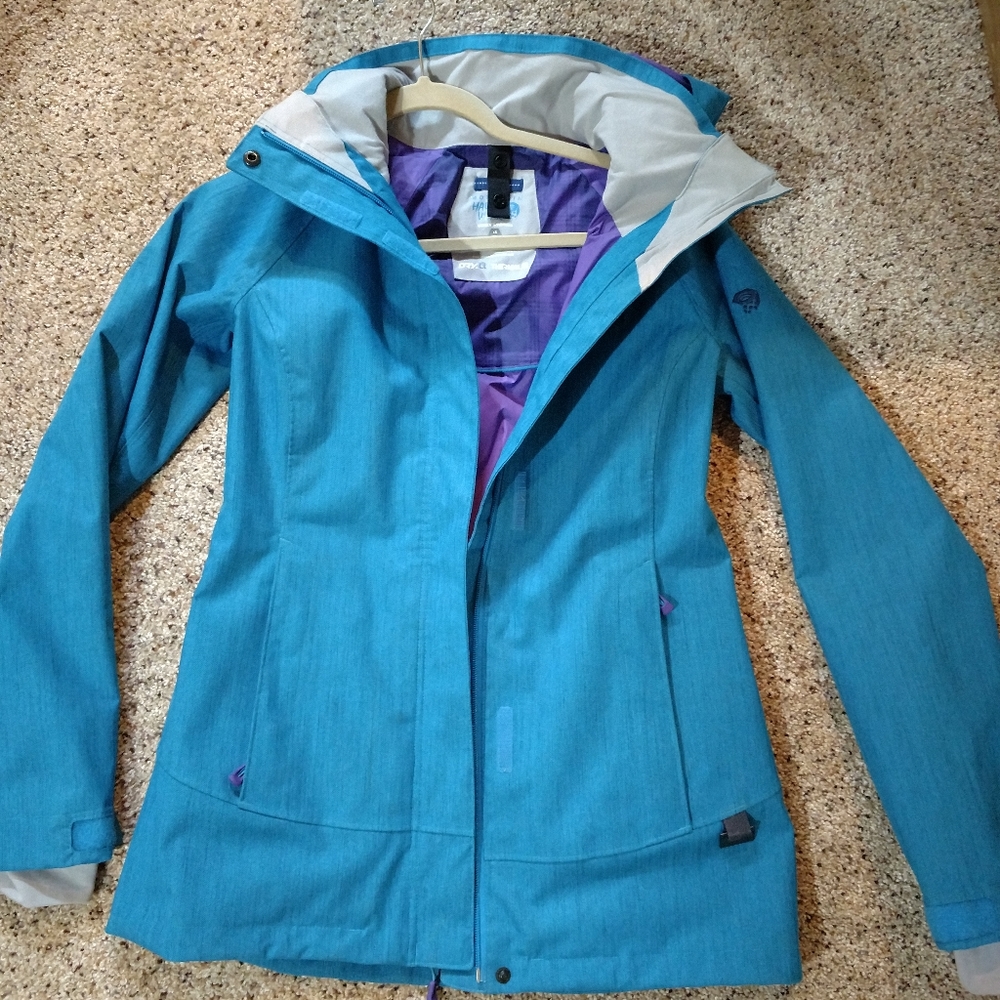 XS Mountain Hardwear outer shell
